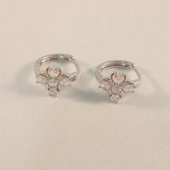 18K White Gold Filled Diamond Zircon Flower Cross Hoop Earrings Women's Gift - Picture 2 of 2